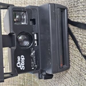 Polaroid OneStep Black Instant Camera